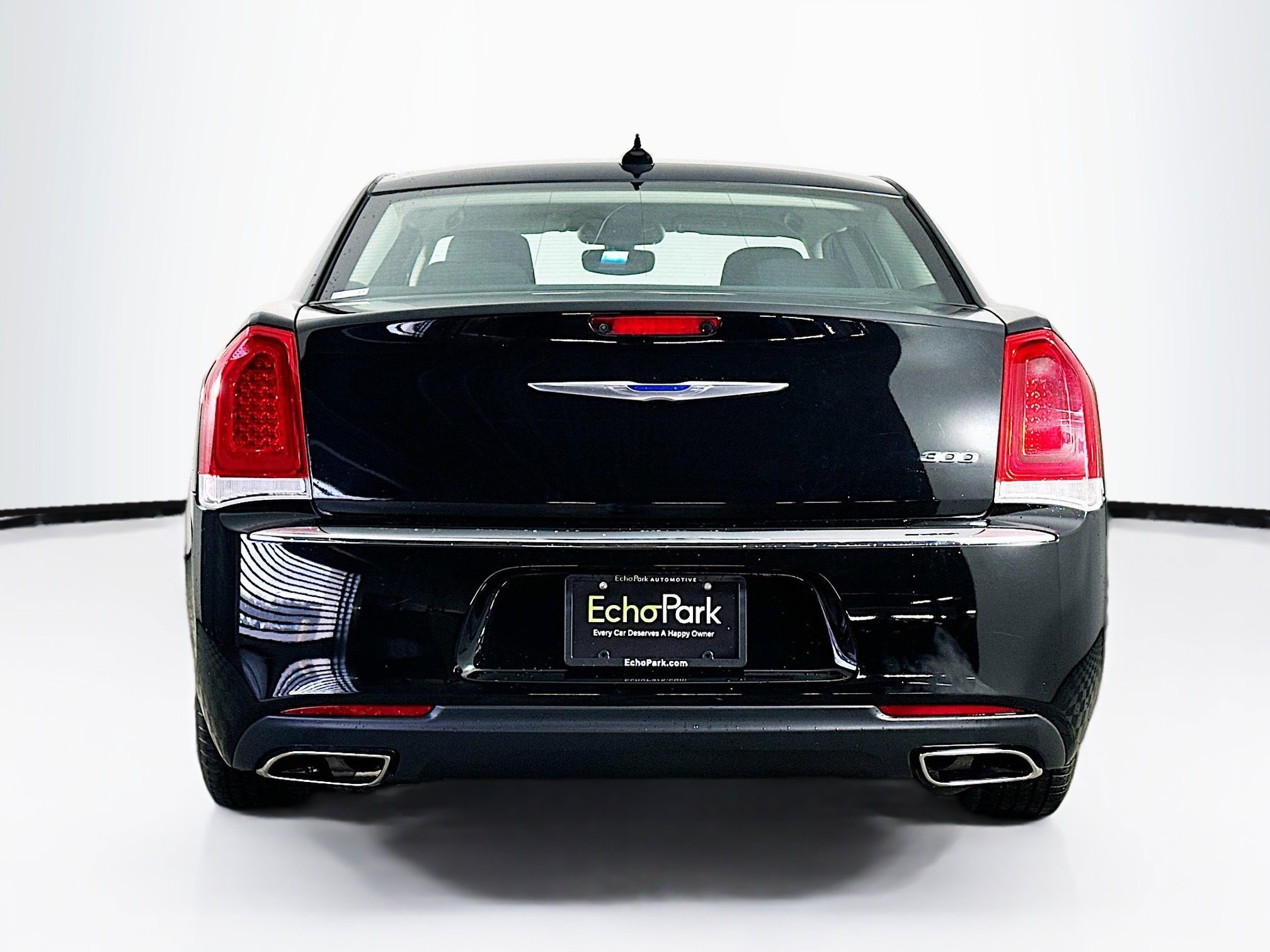 Used 2023 Chrysler 300 Touring image 7
