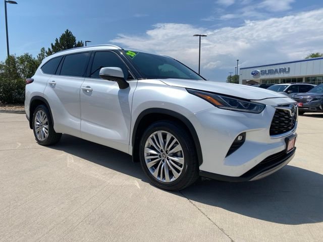 Used 2023 Toyota Highlander Platinum AWD/4WD image 7