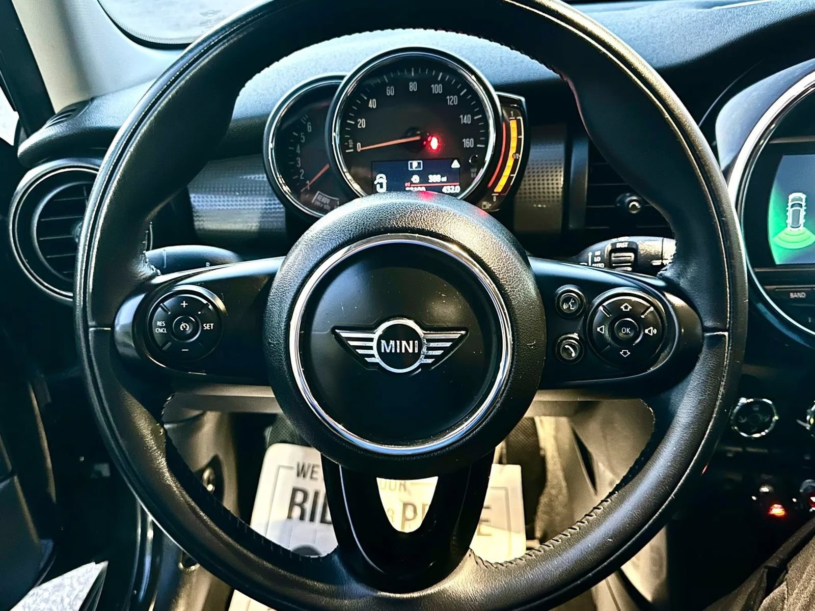 Used 2019 MINI Cooper 4-Door Hardtop FWD image 22