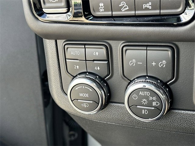 New 2026 GMC Yukon XL AT4 Ultimate image 17