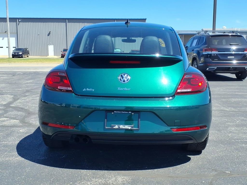 Used 2018 Volkswagen Beetle 2.0T S w/ Style & Comfort Package For S FWD image 16