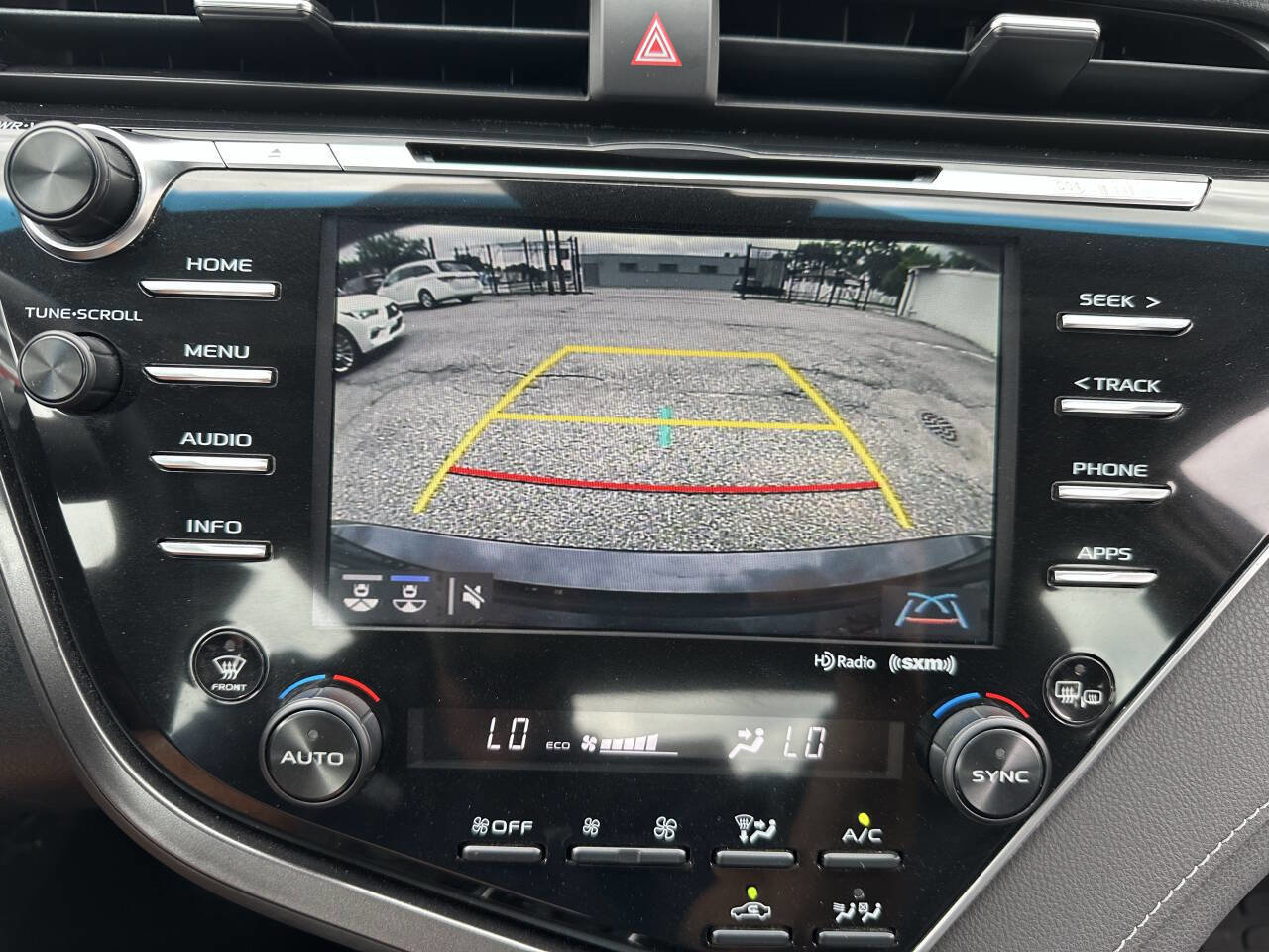 Used 2018 Toyota Camry SE image 26