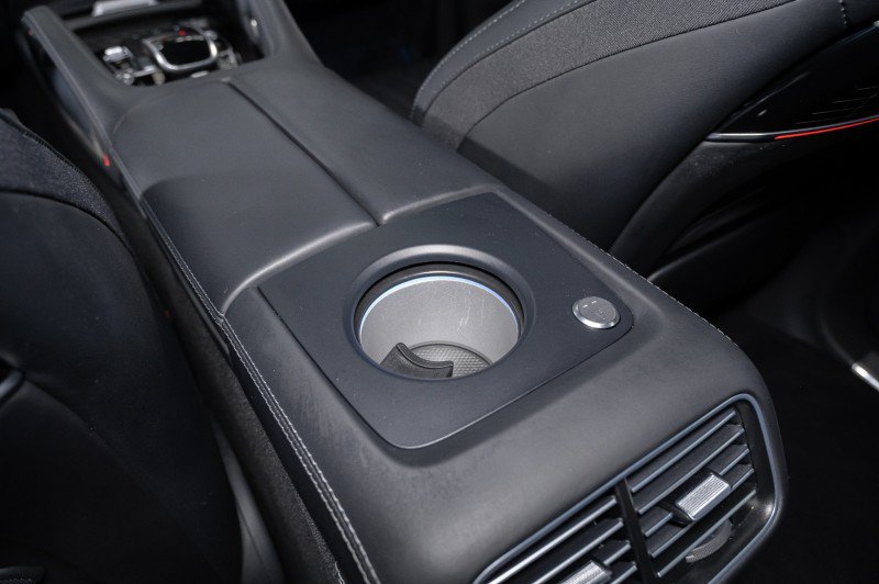 Certified 2024 Mercedes-Benz Maybach GLS 600 4MATIC image 31