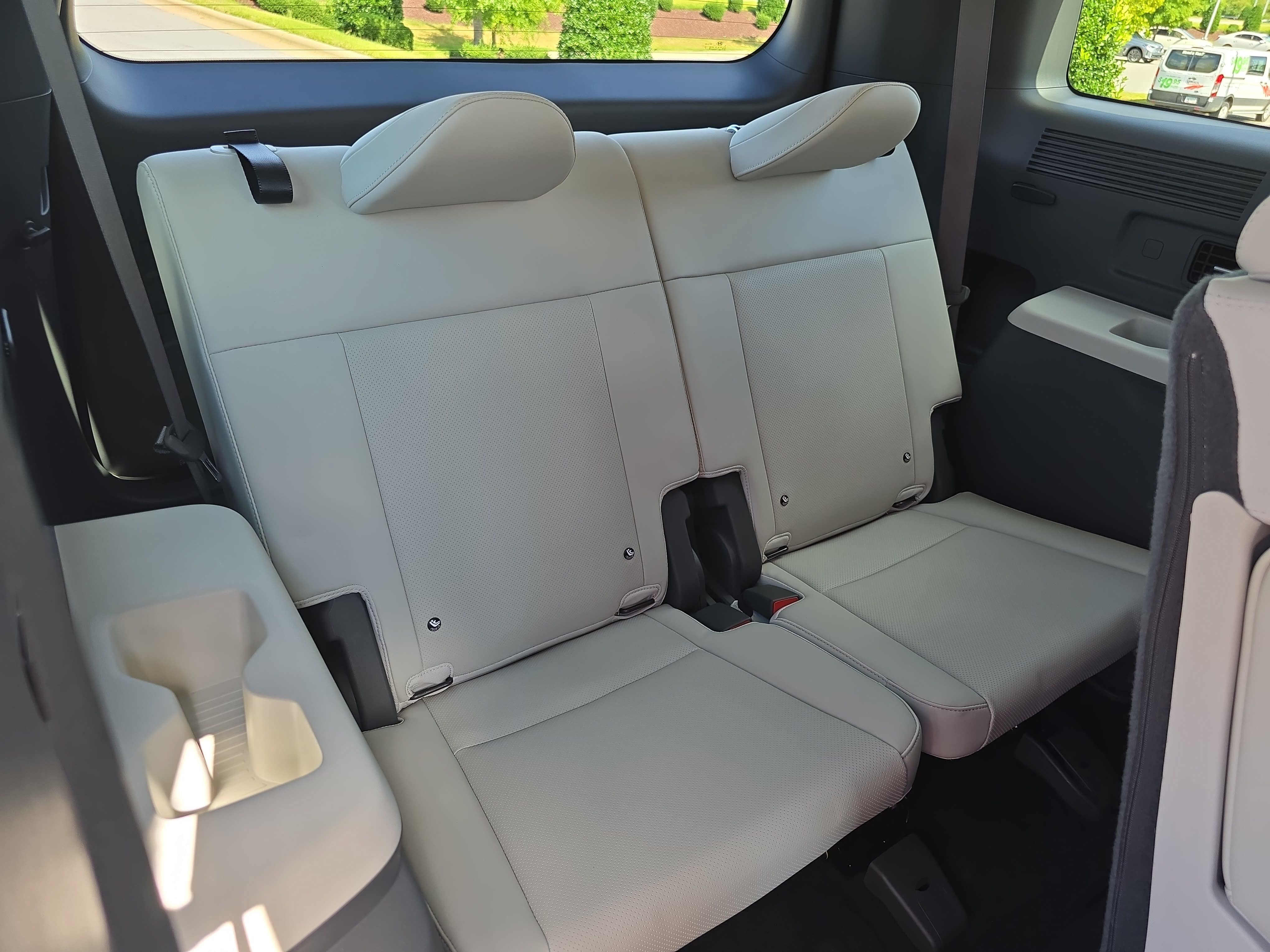 Used 2024 Hyundai Santa Fe SEL FWD image 12