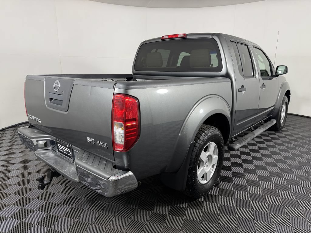 Used 2005 Nissan Frontier SE AWD/4WD image 6