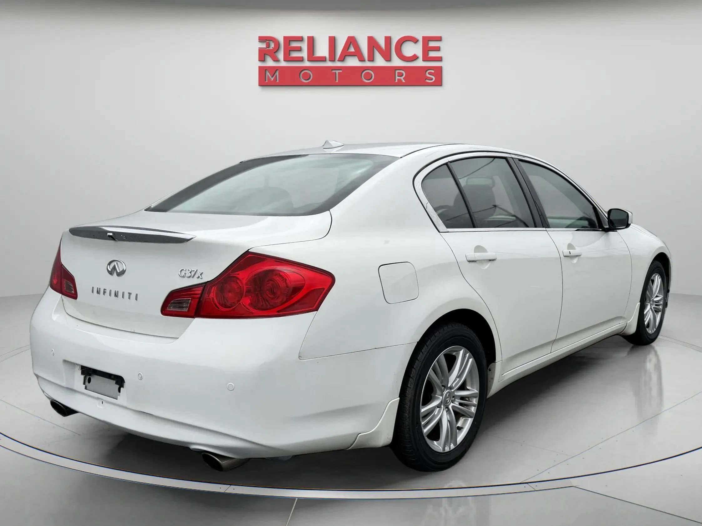 Used 2013 INFINITI G37 x Sedan w/ Premium Pkg image 6