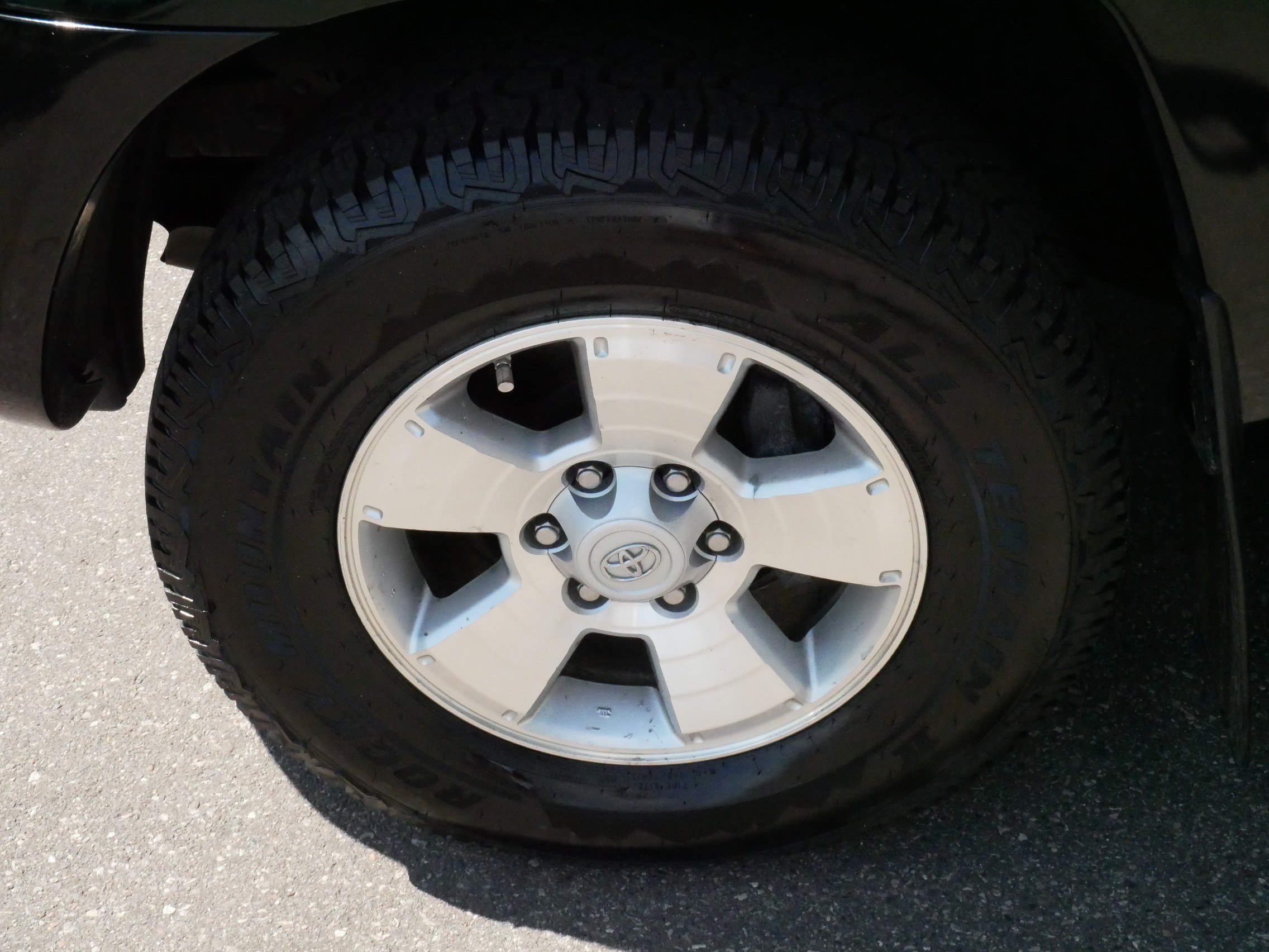Used 2011 Toyota Tacoma 4x4 Double Cab w/ TRD Sport Pkg w/JBL Audio image 15