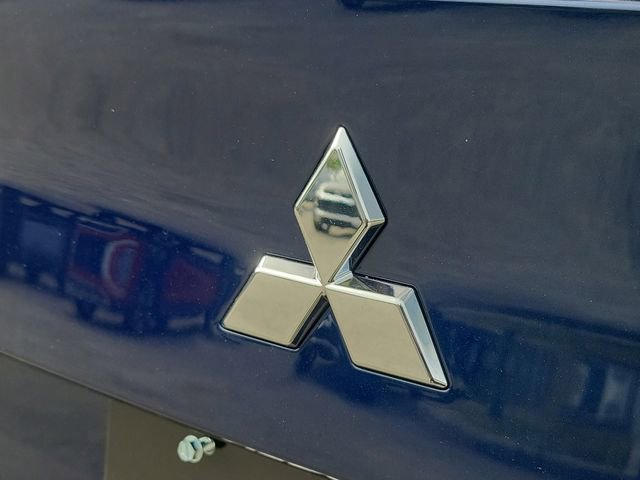 New 2026 Mitsubishi Outlander SE image 8