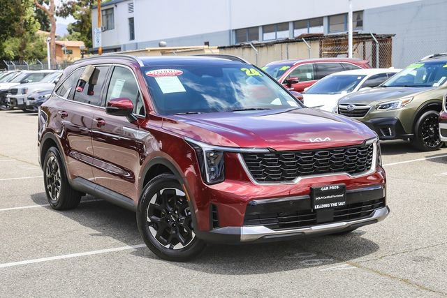 Certified 2024 Kia Sorento S w/ Panoramic Sunroof Package FWD image 2