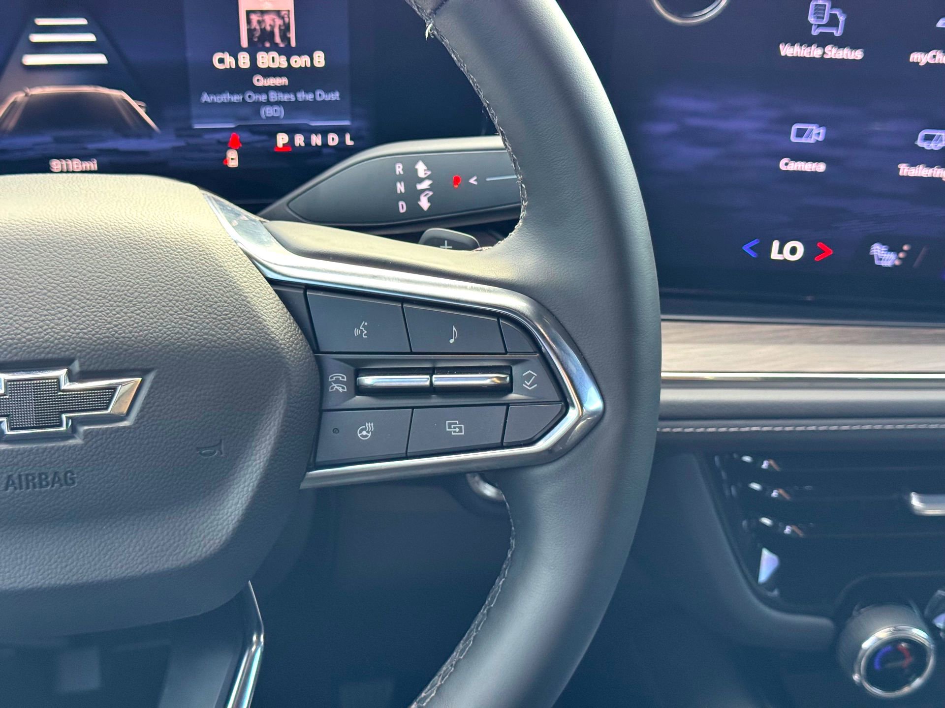 Used 2026 Chevrolet Tahoe Z71 w/ Comfort Package image 25