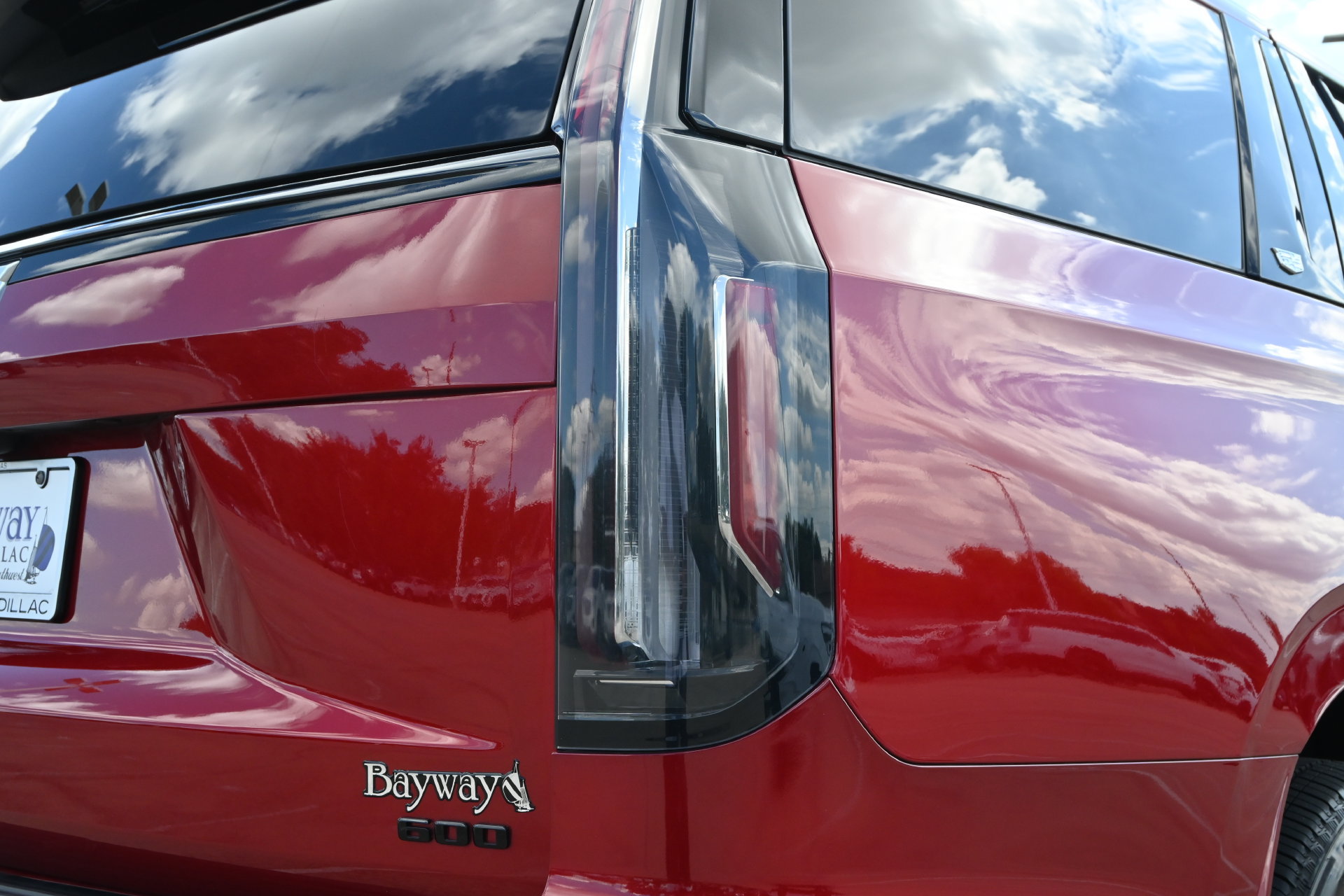 Certified 2024 Cadillac Escalade Sport Platinum w/ LPO, ONYX Package AWD/4WD image 21