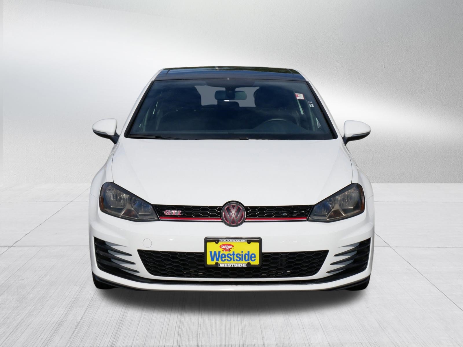 Used 2017 Volkswagen GTI SE FWD image 2