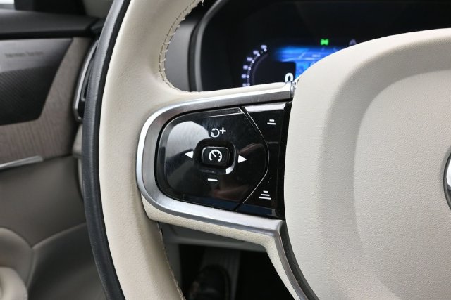 Used 2024 Volvo XC90 B6 Plus w/ Protection Package Premier AWD/4WD image 25