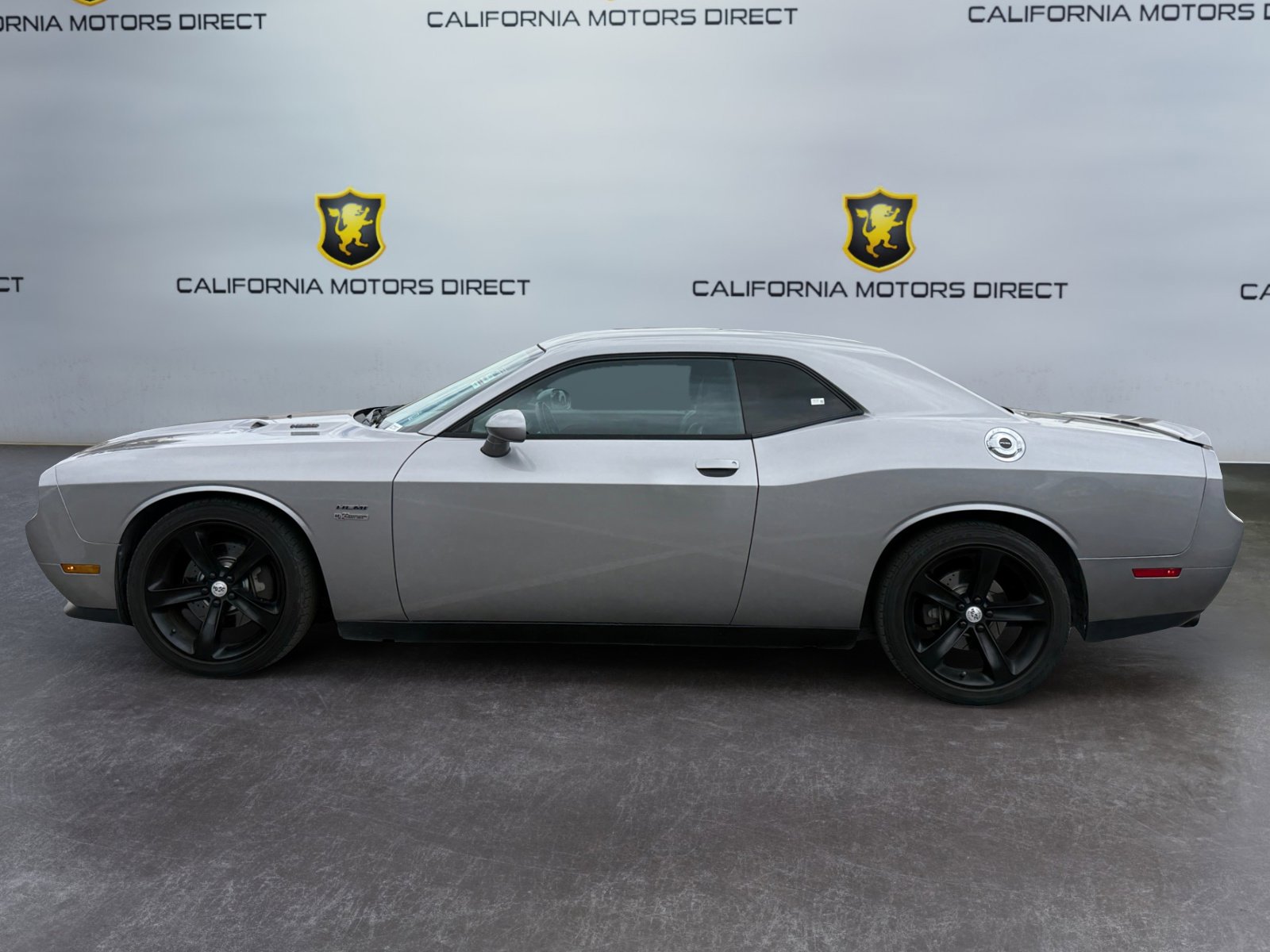 Used 2014 Dodge Challenger R/T image 2