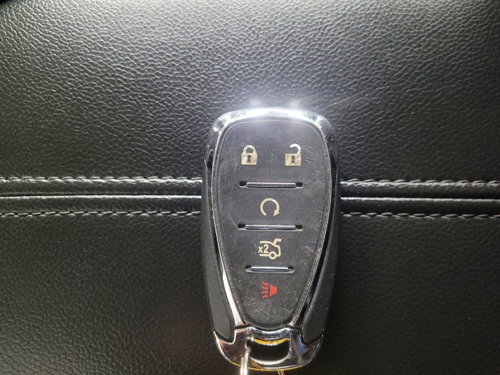 Used 2025 Chevrolet Malibu LT FWD image 32