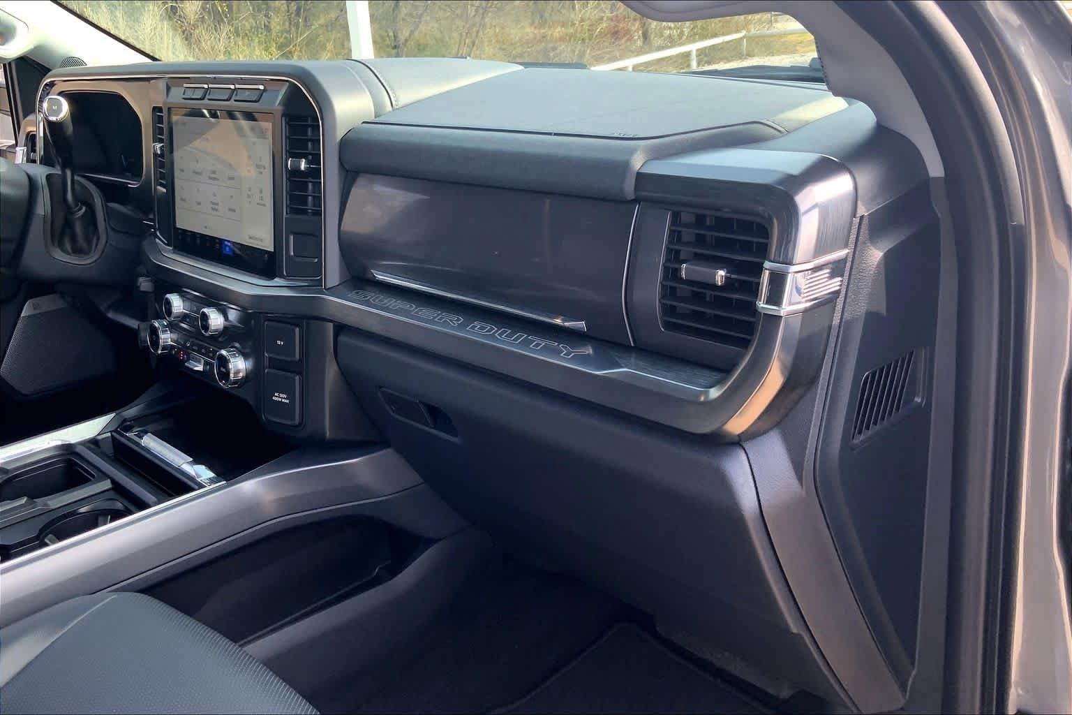 Used 2024 Ford F250 Lariat AWD/4WD image 18