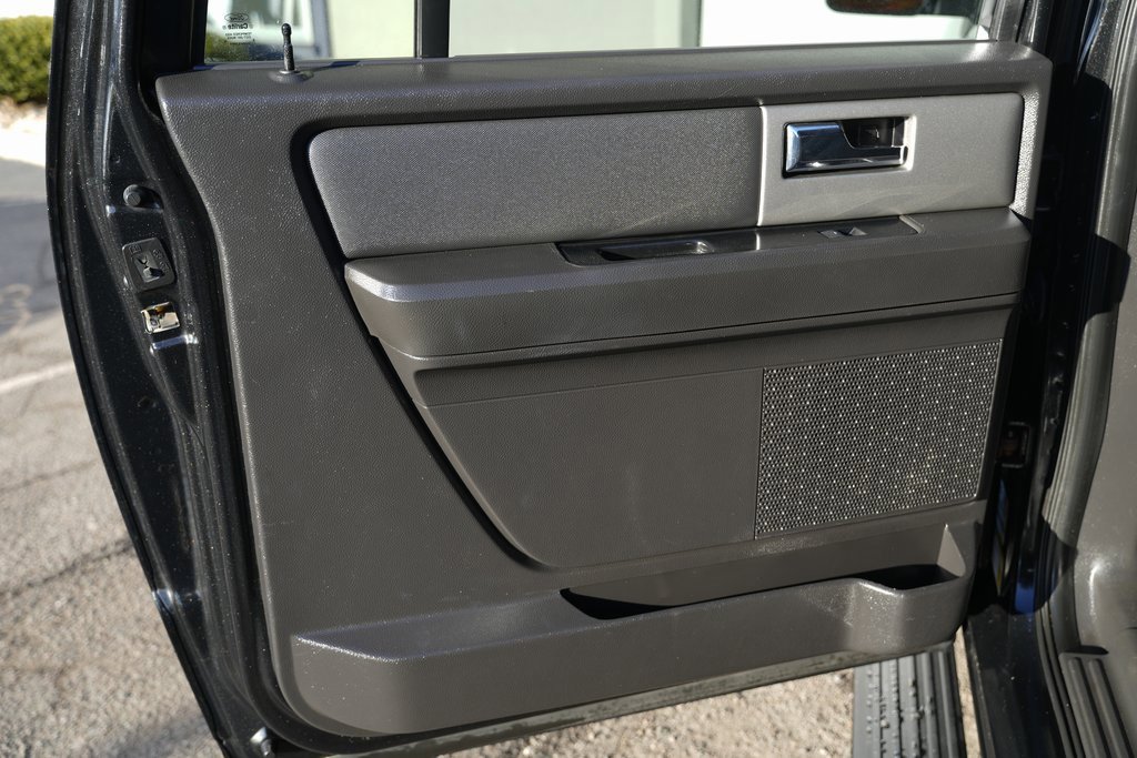 Used 2013 Ford Expedition EL Limited image 28
