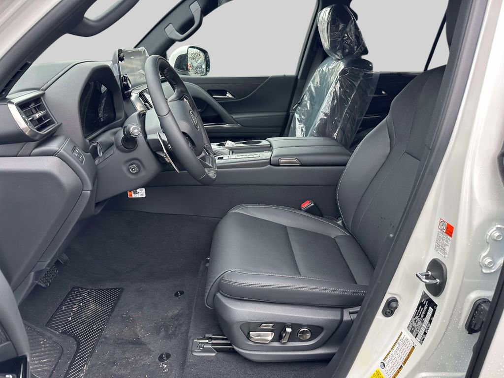 New 2026 Lexus LX 600 4WD w/ Luxury Package image 11