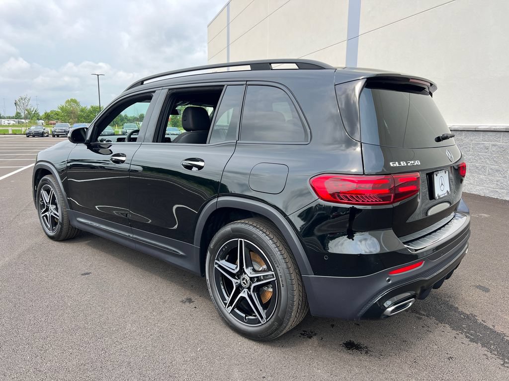 Used 2024 Mercedes-Benz GLB 250 4MATIC image 6