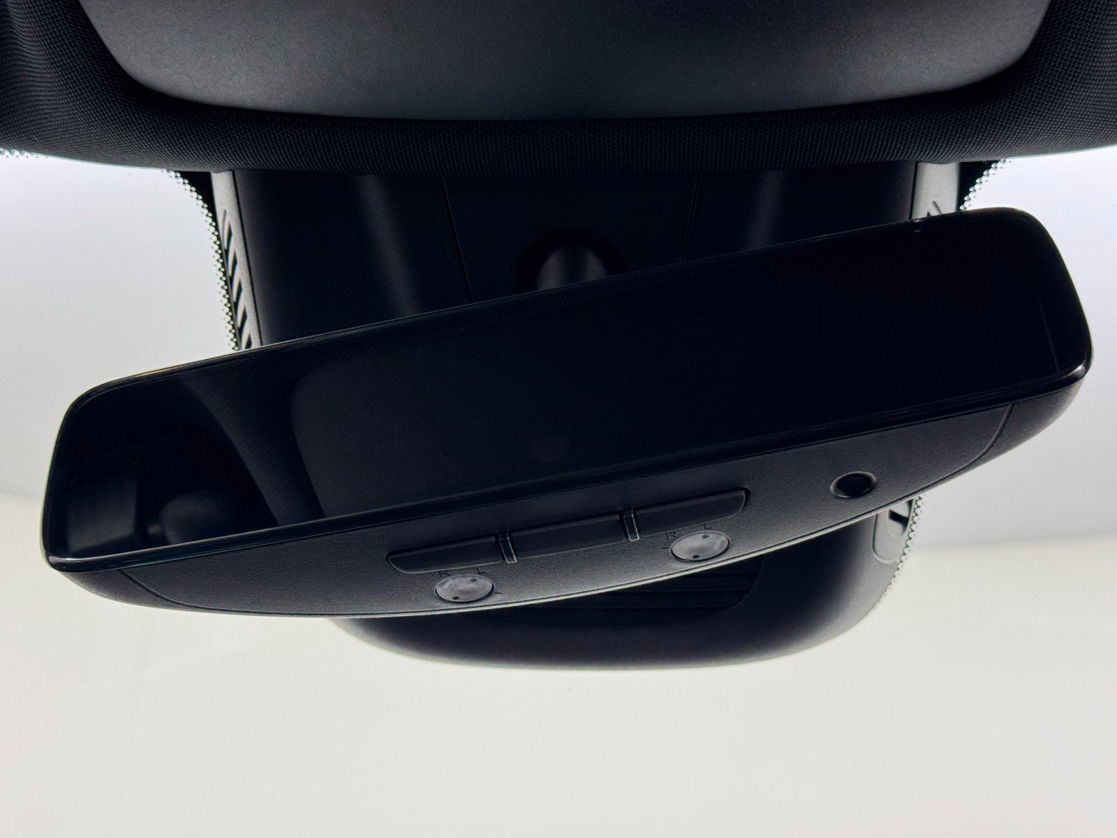 Used 2022 Mercedes-Benz EQB 350 4MATIC image 33