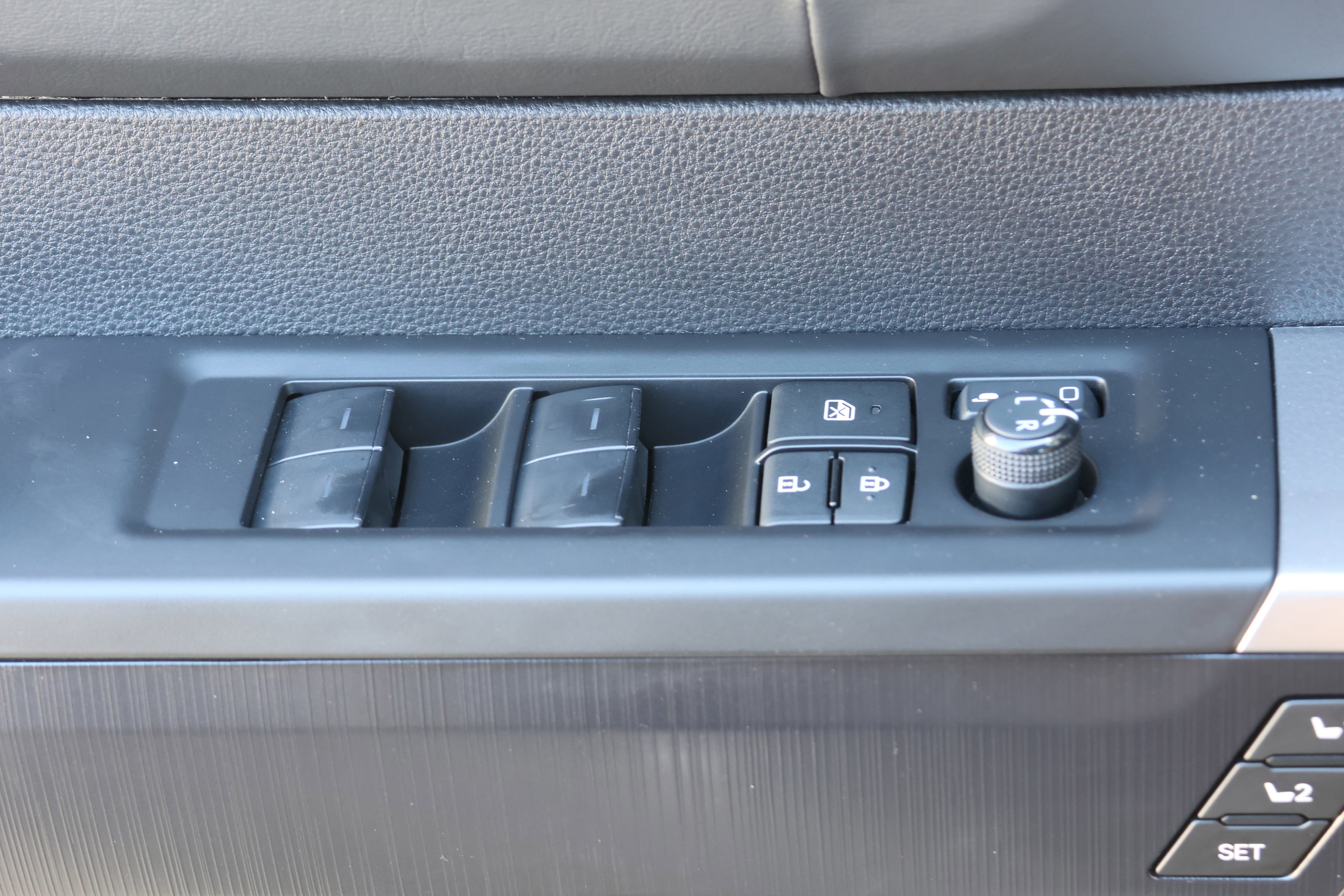 Used 2023 Toyota Tundra Platinum image 13