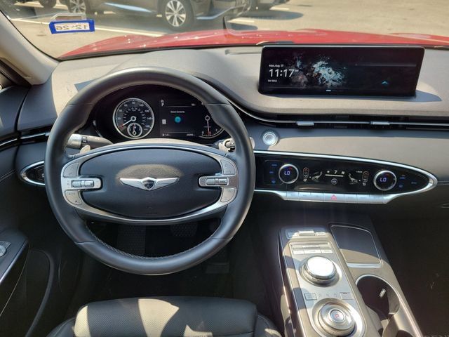 Used 2025 Genesis GV70 2.5T AWD/4WD image 16