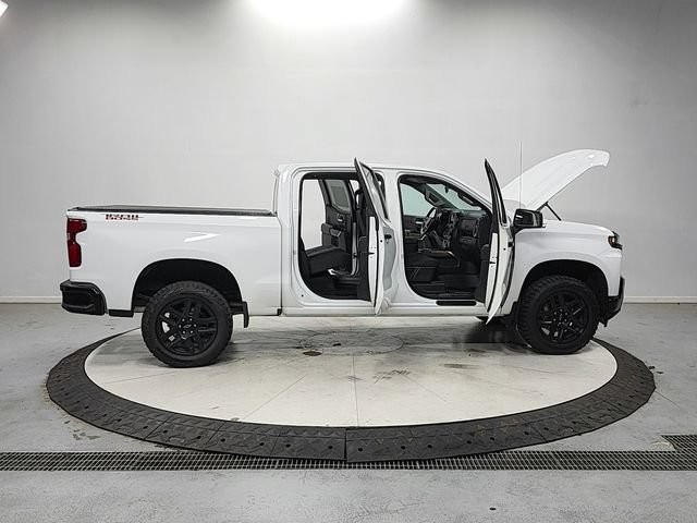Used 2021 Chevrolet Silverado 1500 LT Trail Boss w/ Bed Protection Package AWD/4WD image 16