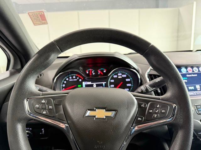 Used 2017 Chevrolet Cruze LT image 27