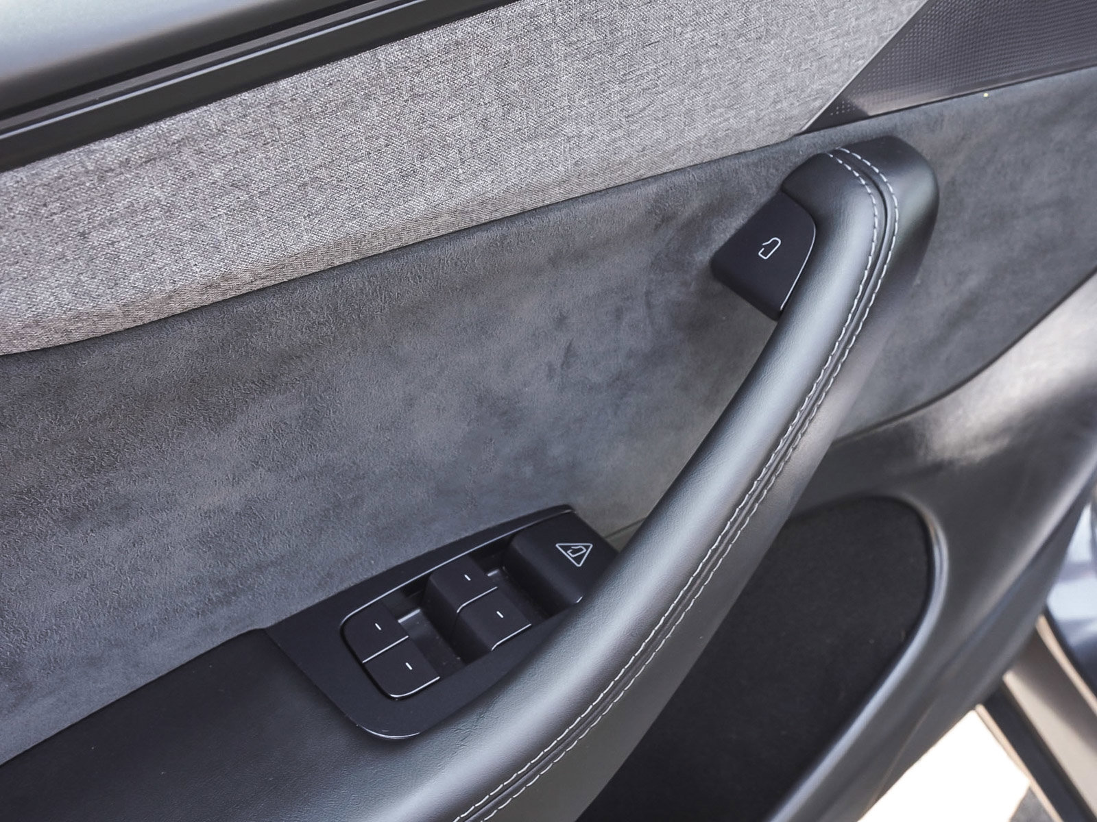 Used 2026 Tesla Model Y Long Range image 10