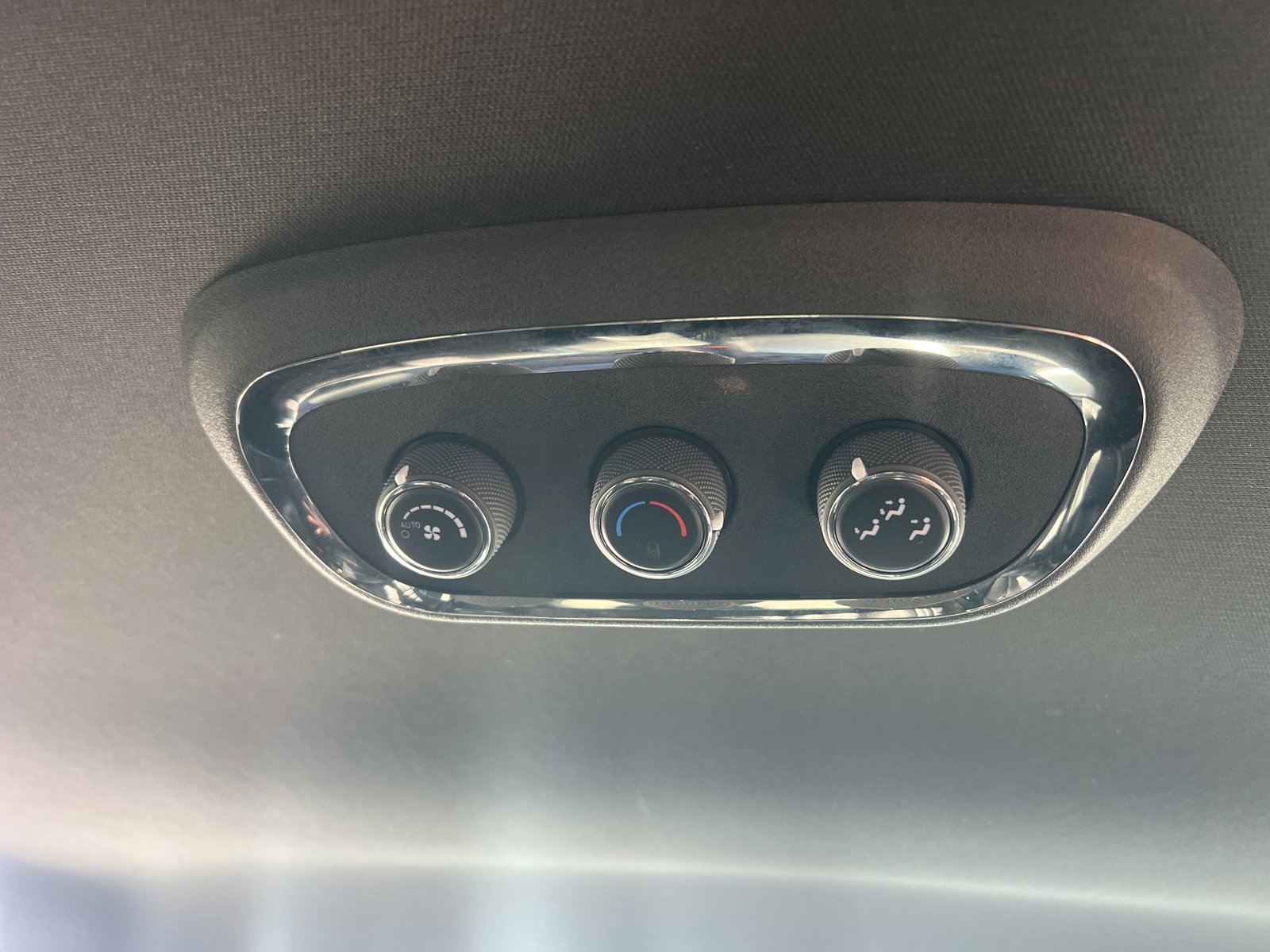 Used 2019 Dodge Durango R/T image 27