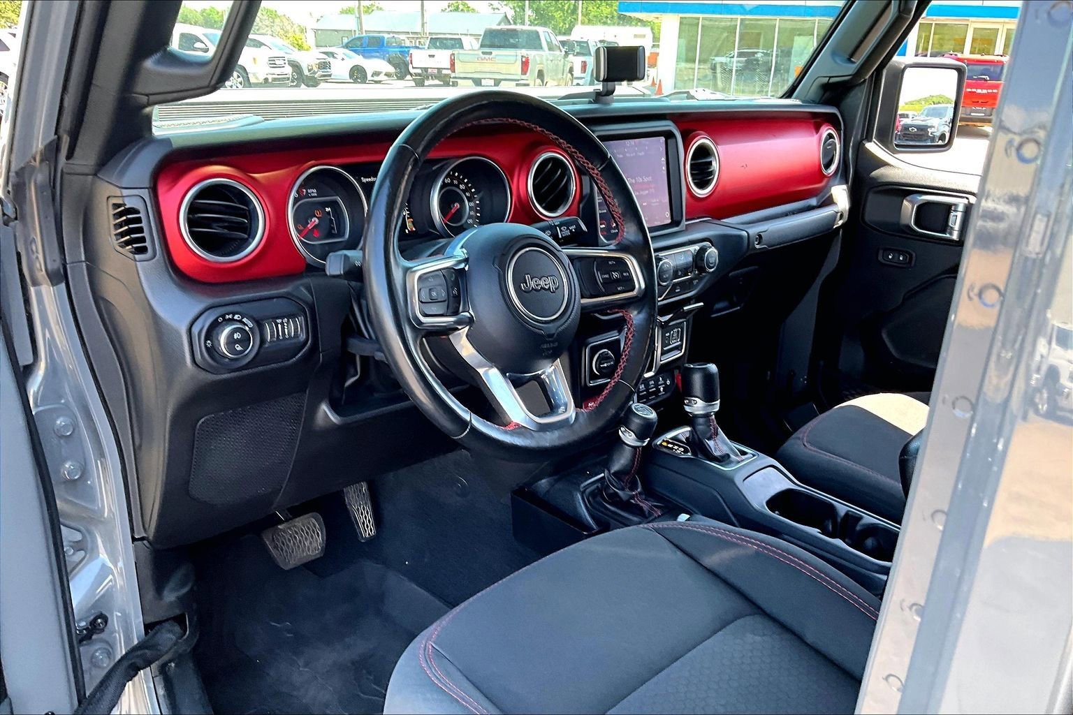 Used 2022 Jeep Gladiator Rubicon w/ Cold Weather Group AWD/4WD image 13