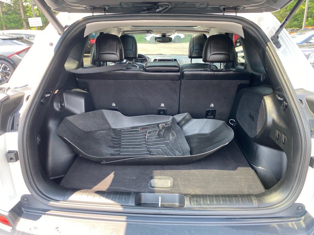 Used 2021 Jeep Cherokee Limited image 24