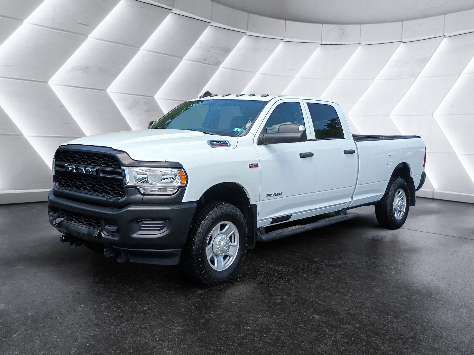 Used 2022 RAM 3500 Tradesman AWD/4WD image 2