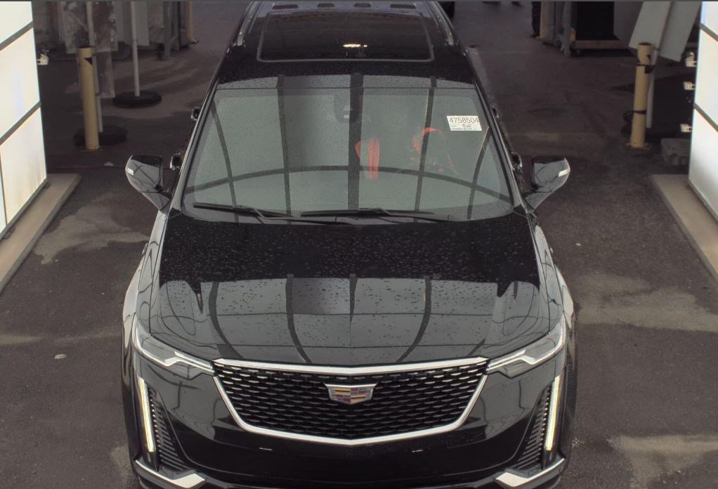 Used 2024 Cadillac XT6 Luxury w/ LPO, Floor Liner Package AWD/4WD image 3