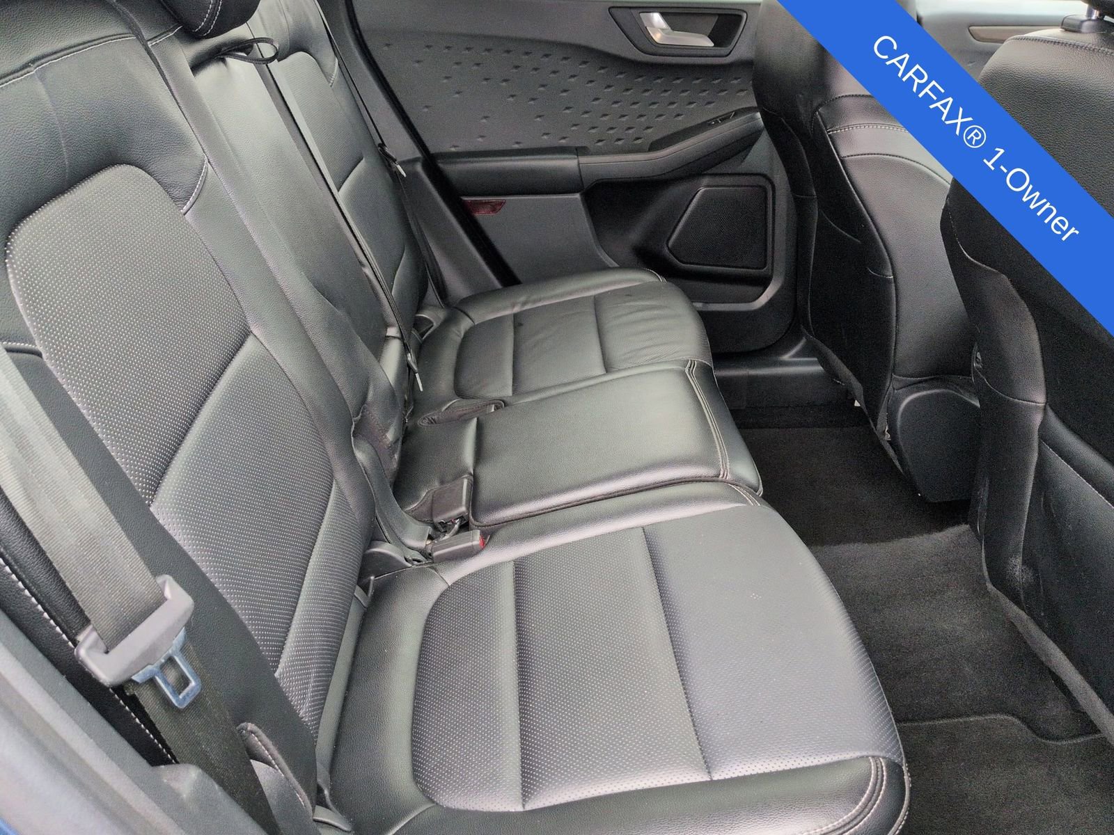 Used 2020 Ford Escape Titanium image 22