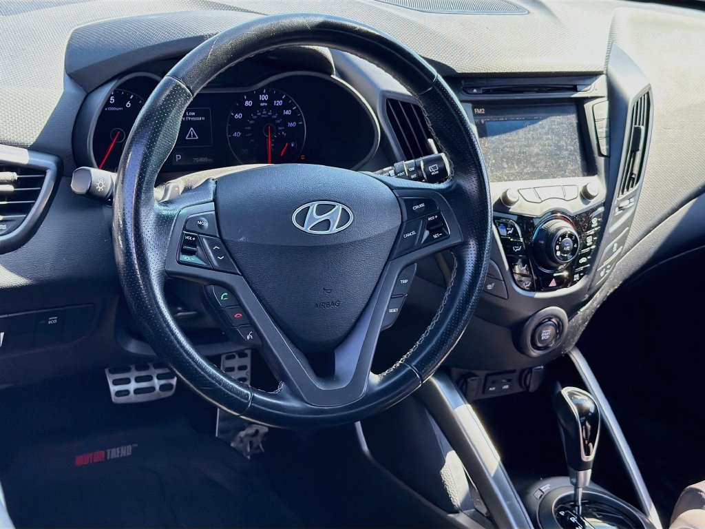 Used 2016 Hyundai Veloster Turbo FWD image 31