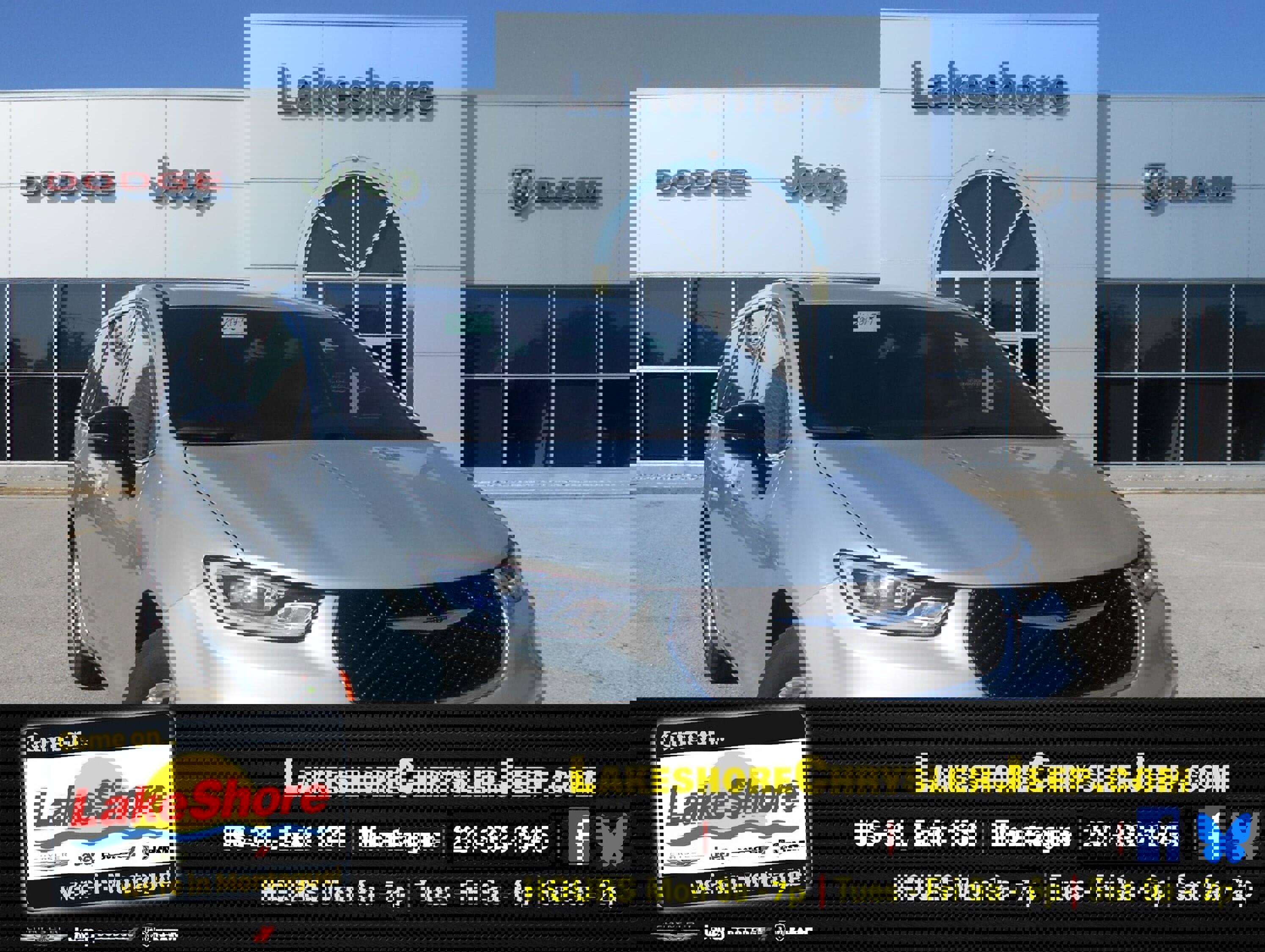 New 2026 Chrysler Pacifica Select