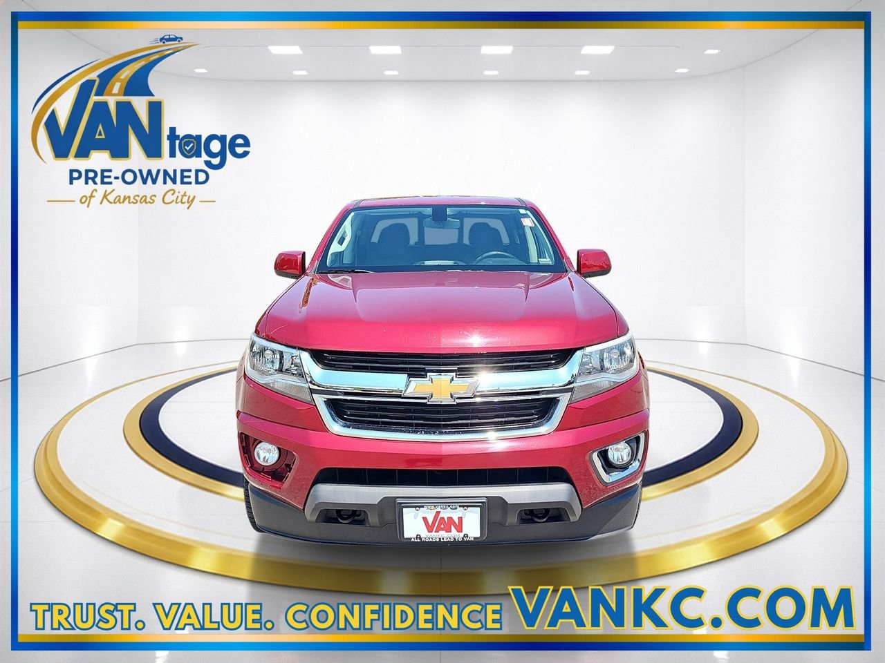 Used 2019 Chevrolet Colorado LT w/ LPO, Premium Interior Package AWD/4WD image 2