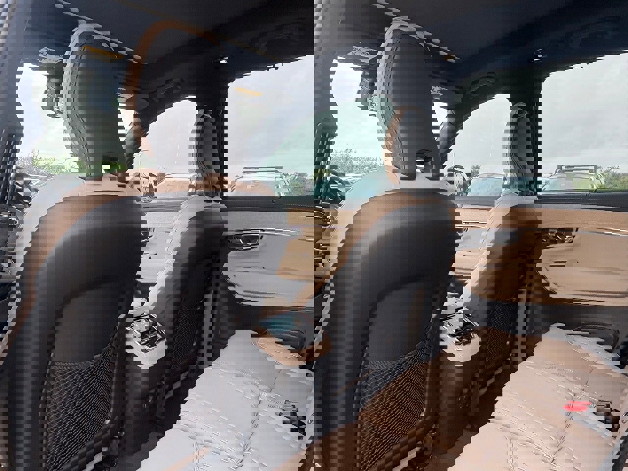 New 2026 Volvo XC90 B6 Ultra w/ Lounge Package image 22