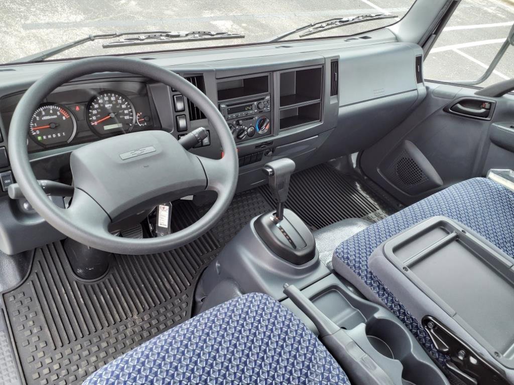 New 2025 Chevrolet Low Cab Forward image 7