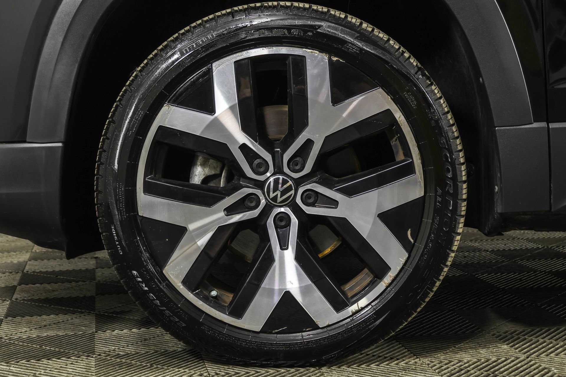 Used 2022 Volkswagen Taos SEL w/ Panoramic Sunroof Package image 25