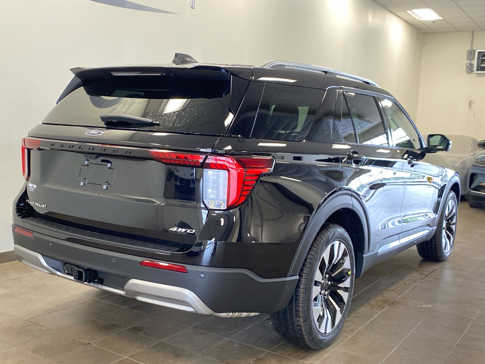 New 2026 Ford Explorer Platinum image 38