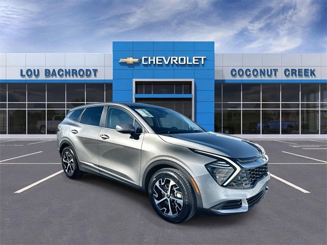 Used 2024 Kia Sportage EX image 1