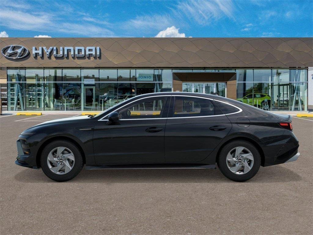 New 2026 Hyundai Sonata SE image 3