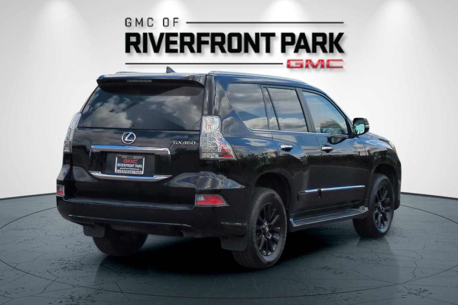 Used 2019 Lexus GX 460 Premium AWD/4WD image 3