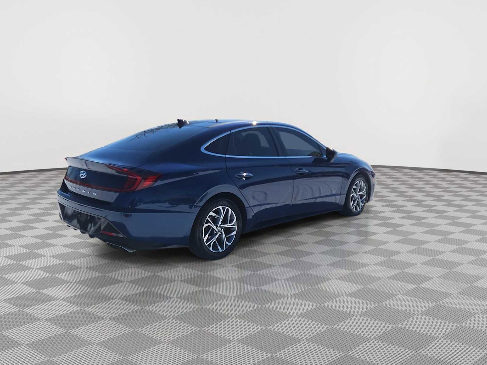 Used 2022 Hyundai Sonata SEL w/ Convenience Package image 8