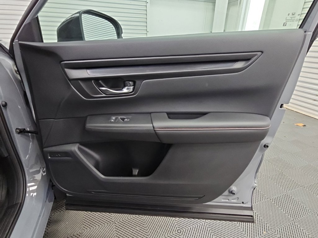 Used 2026 Honda CR-V Sport image 38