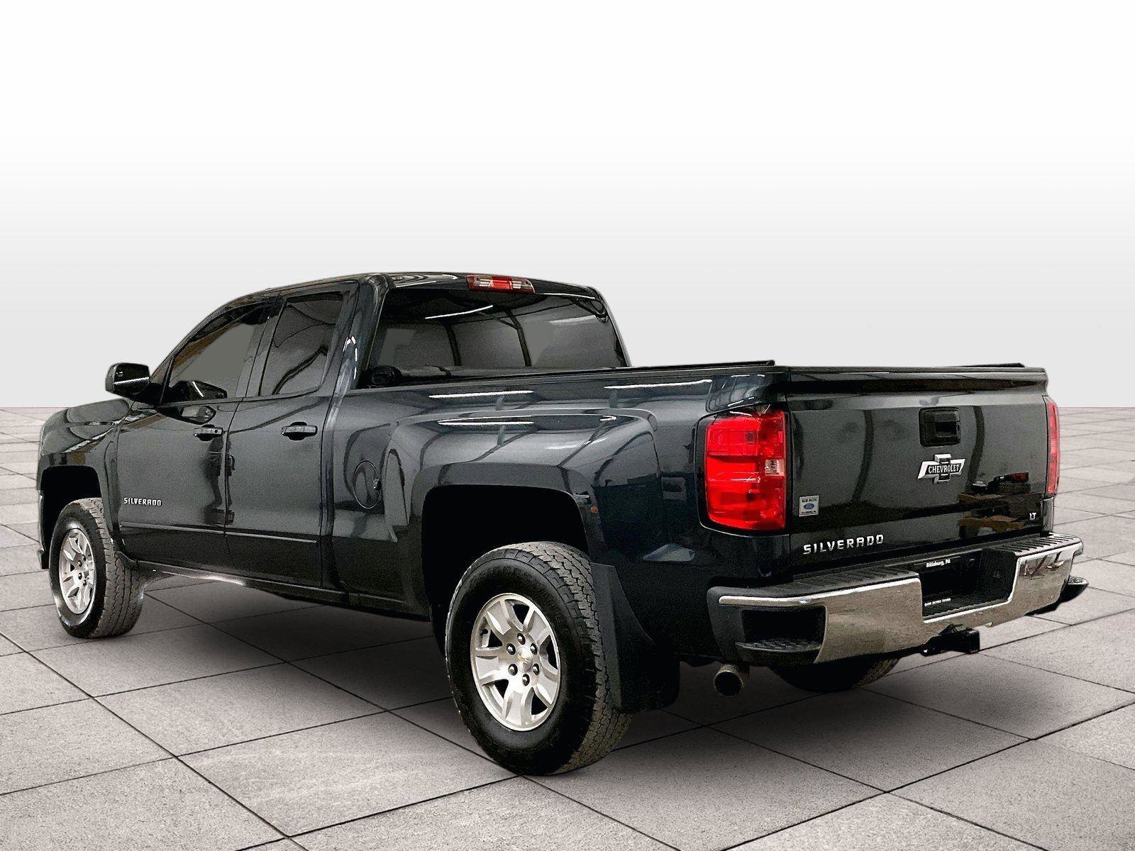 Used 2018 Chevrolet Silverado 1500 LT w/ All Star Edition AWD/4WD image 10