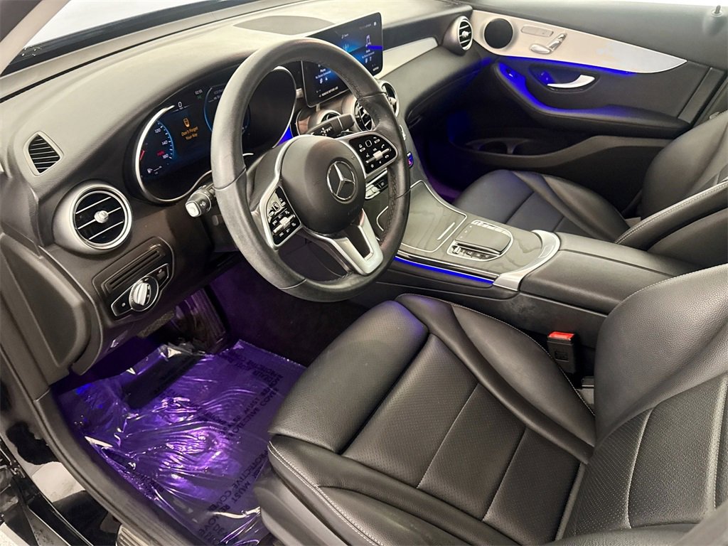 Used 2022 Mercedes-Benz GLC 300 image 9