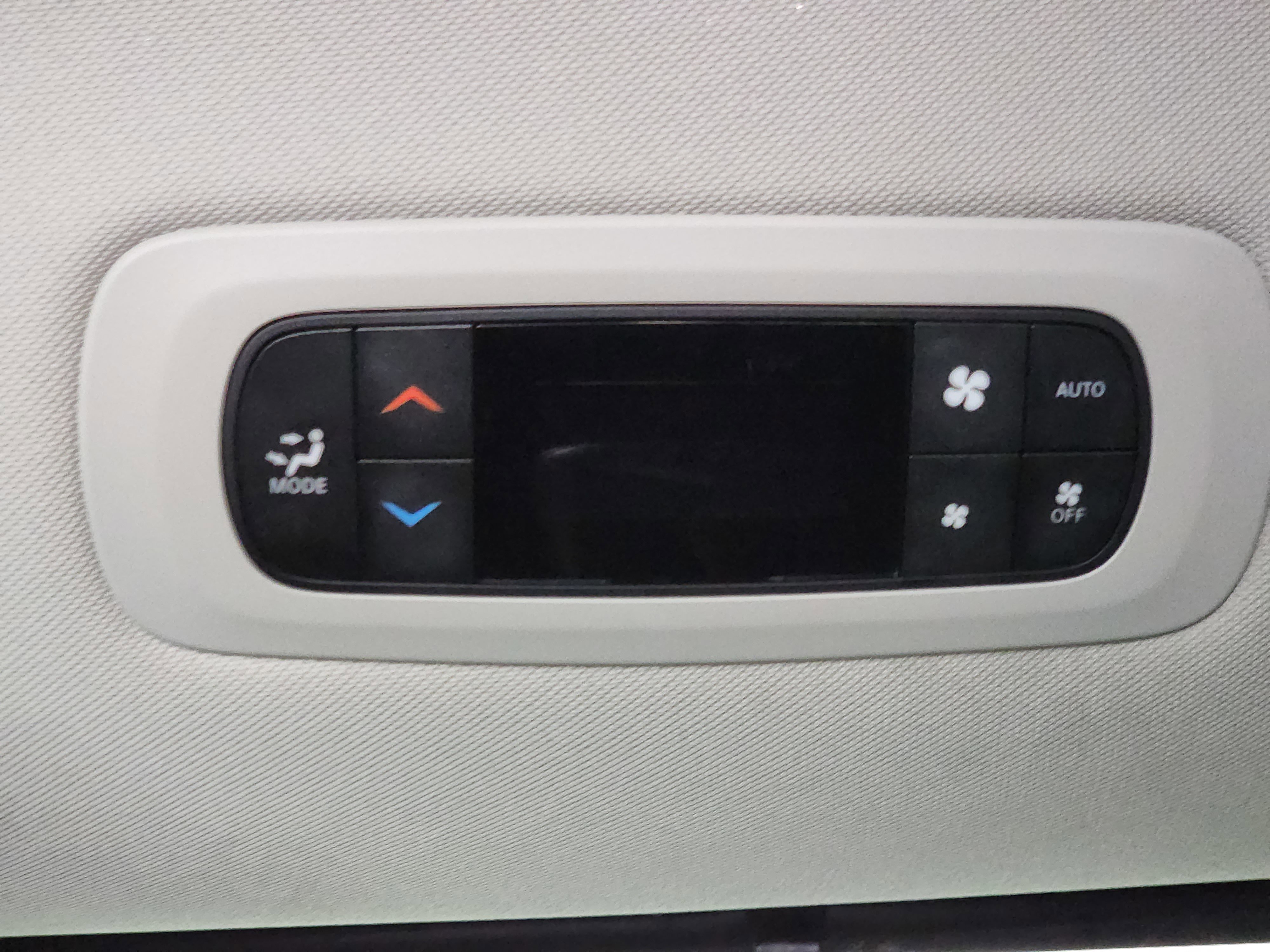 Used 2024 Chrysler Pacifica Touring-L FWD image 37